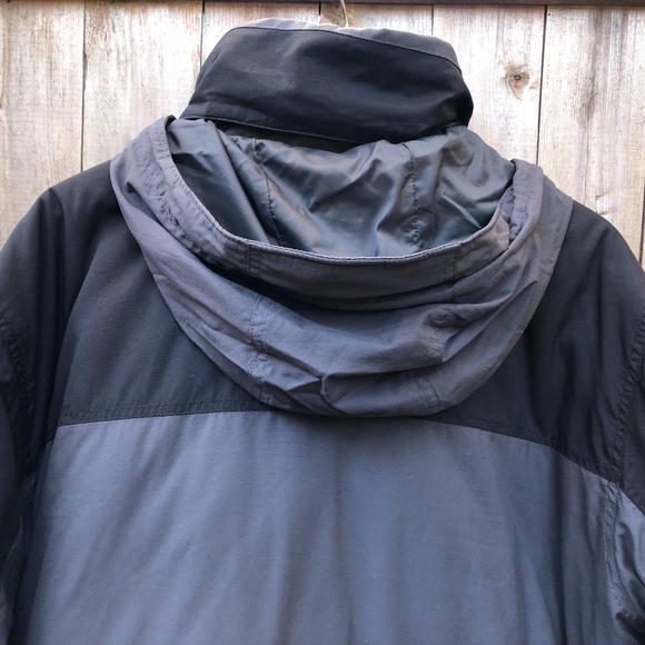 LL Bean Men's Parka Thinsulated Ultra-warm Coat - Picture 5 of 10